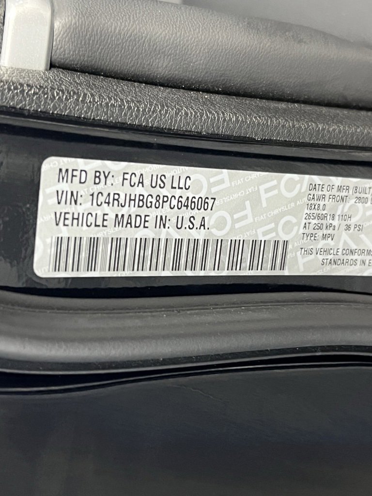 Used 2023 Jeep Grand Cherokee Limited image 35