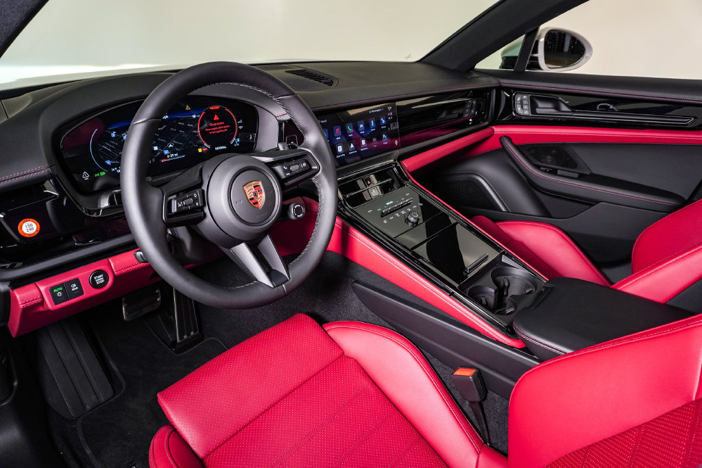 New 2026 Porsche Panamera 4 AWD/4WD image 4