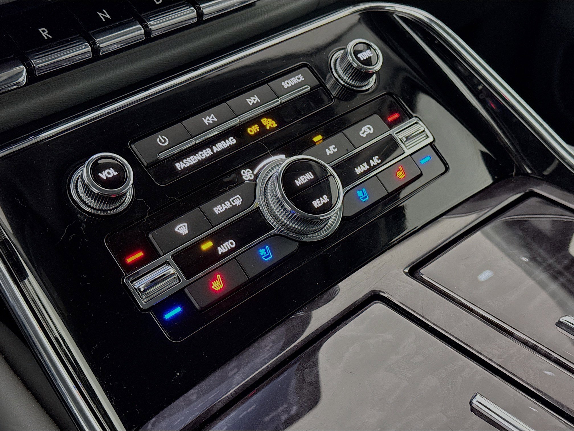 Used 2019 Lincoln Navigator Reserve w/ Cargo Package image 16