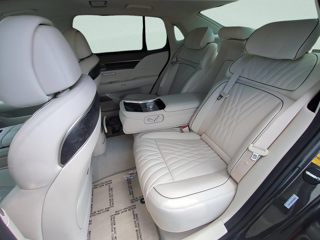 Used 2026 Genesis G90 3.5T AWD/4WD image 9