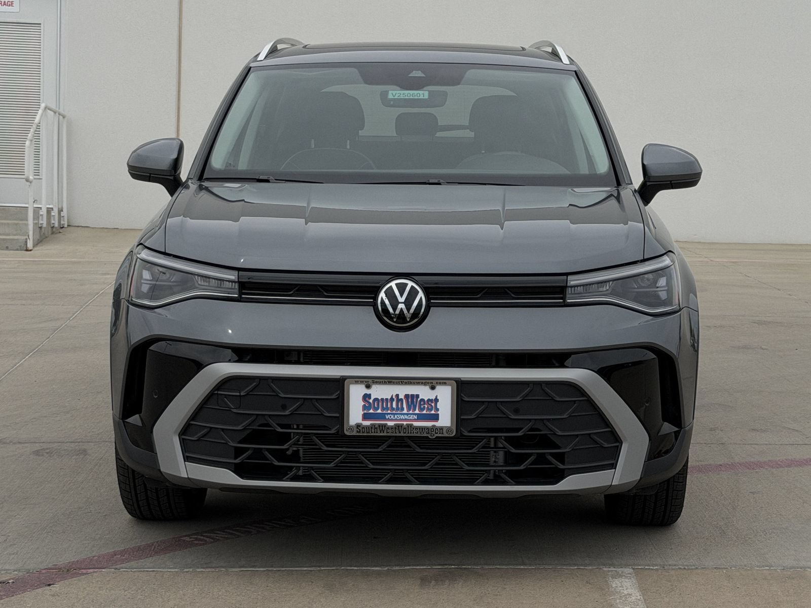 New 2026 Volkswagen Taos SE FWD image 9
