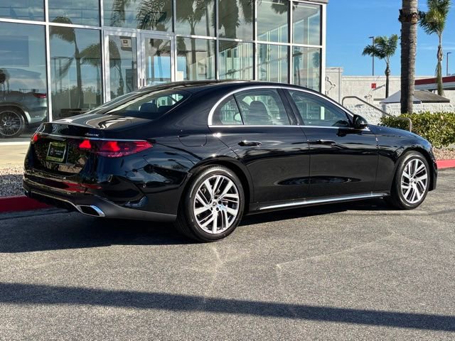 New 2026 Mercedes-Benz E 350 4MATIC Sedan image 3