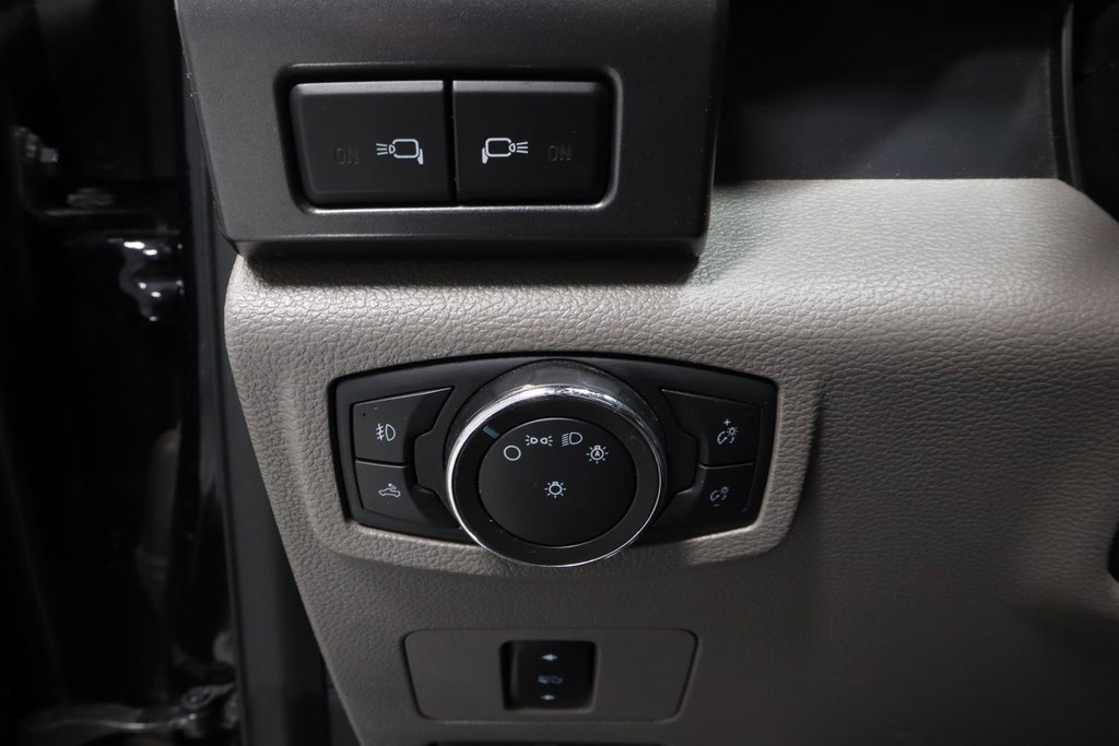 Used 2020 Ford F350 XLT w/ XLT Premium Package image 26