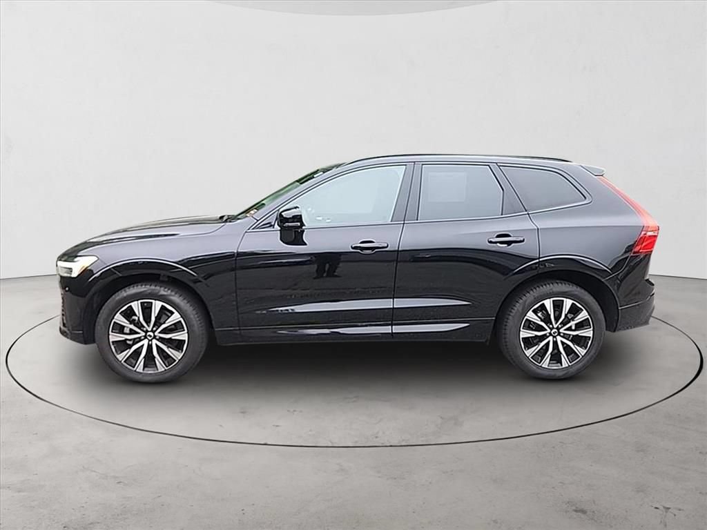 Certified 2025 Volvo XC60 B5 Plus w/ Climate Package AWD/4WD image 2