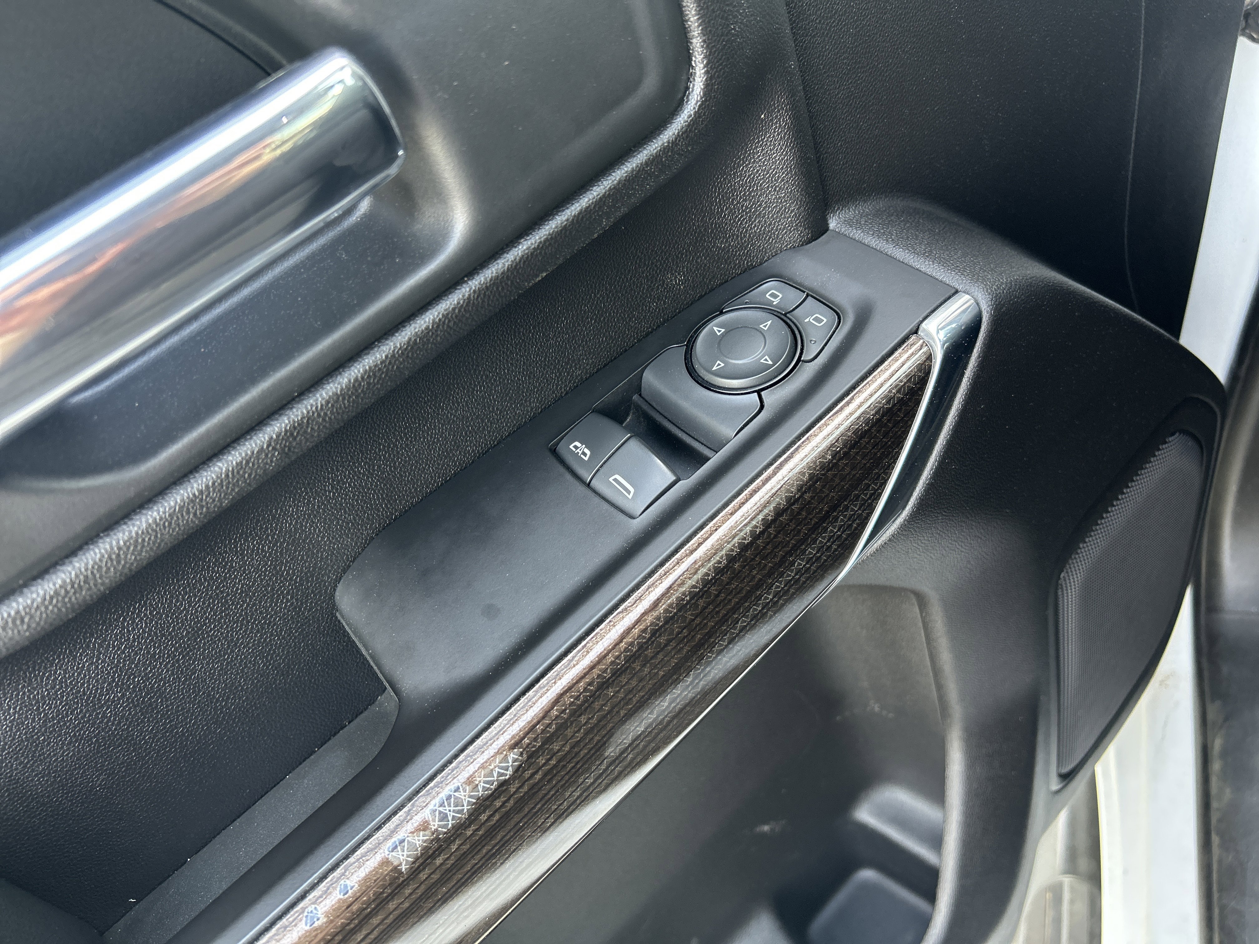 Used 2024 Chevrolet Silverado 3500 LT RWD image 23