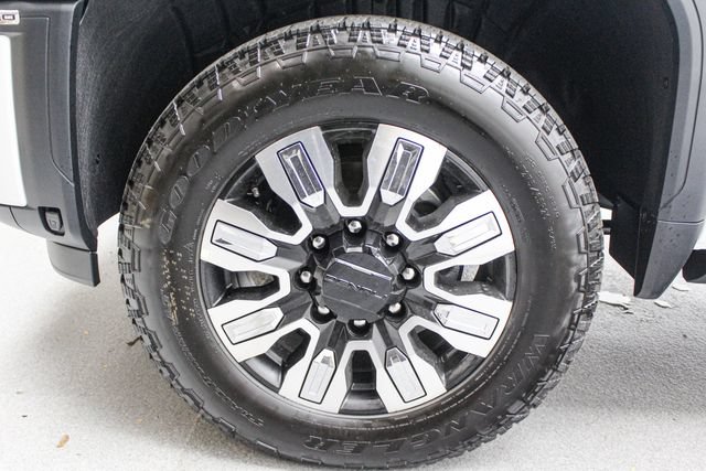 New 2026 GMC Sierra 3500 Denali w/ Denali Reserve Package AWD/4WD image 26