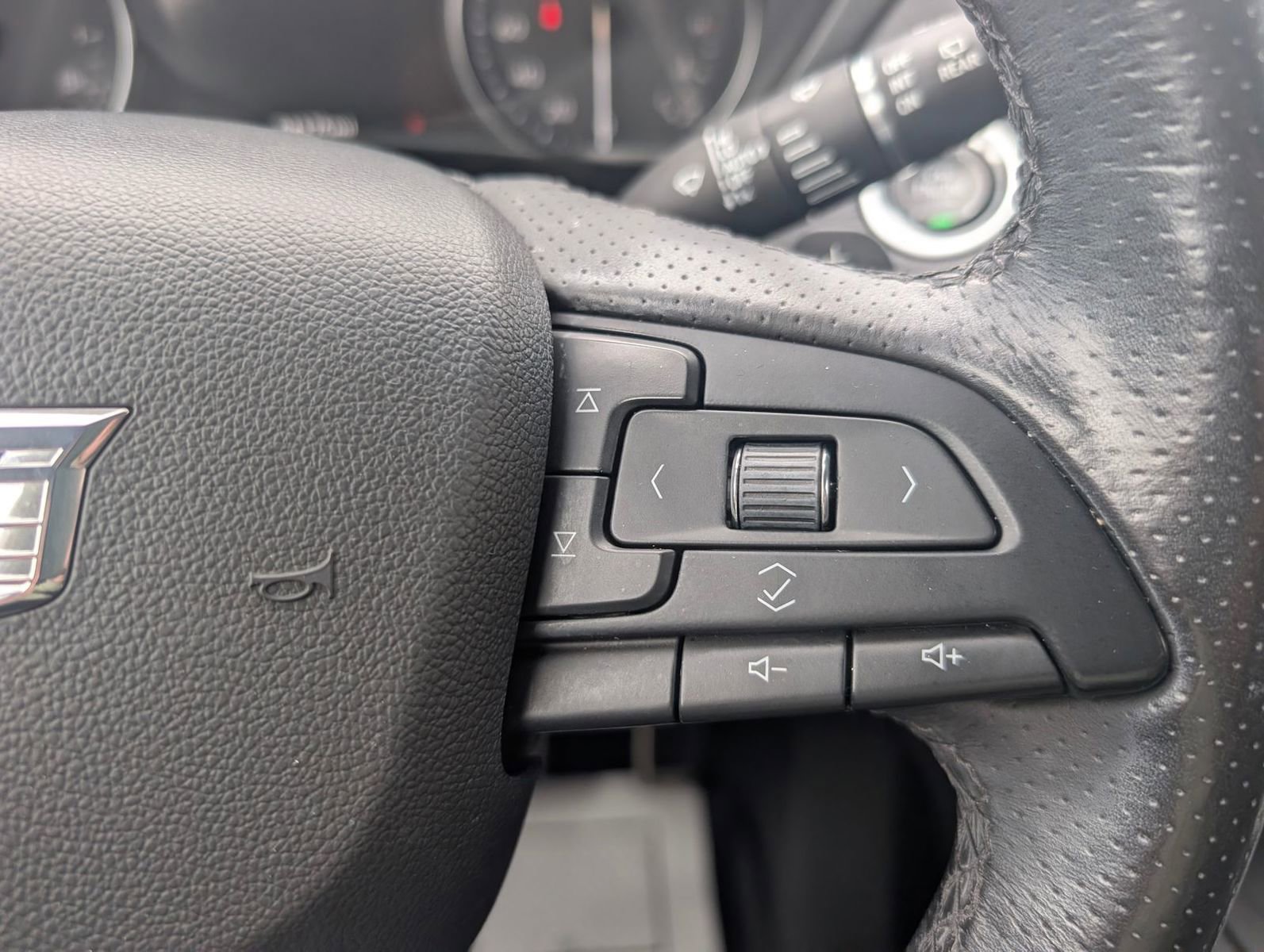 Used 2019 Cadillac XT4 Sport AWD/4WD image 16
