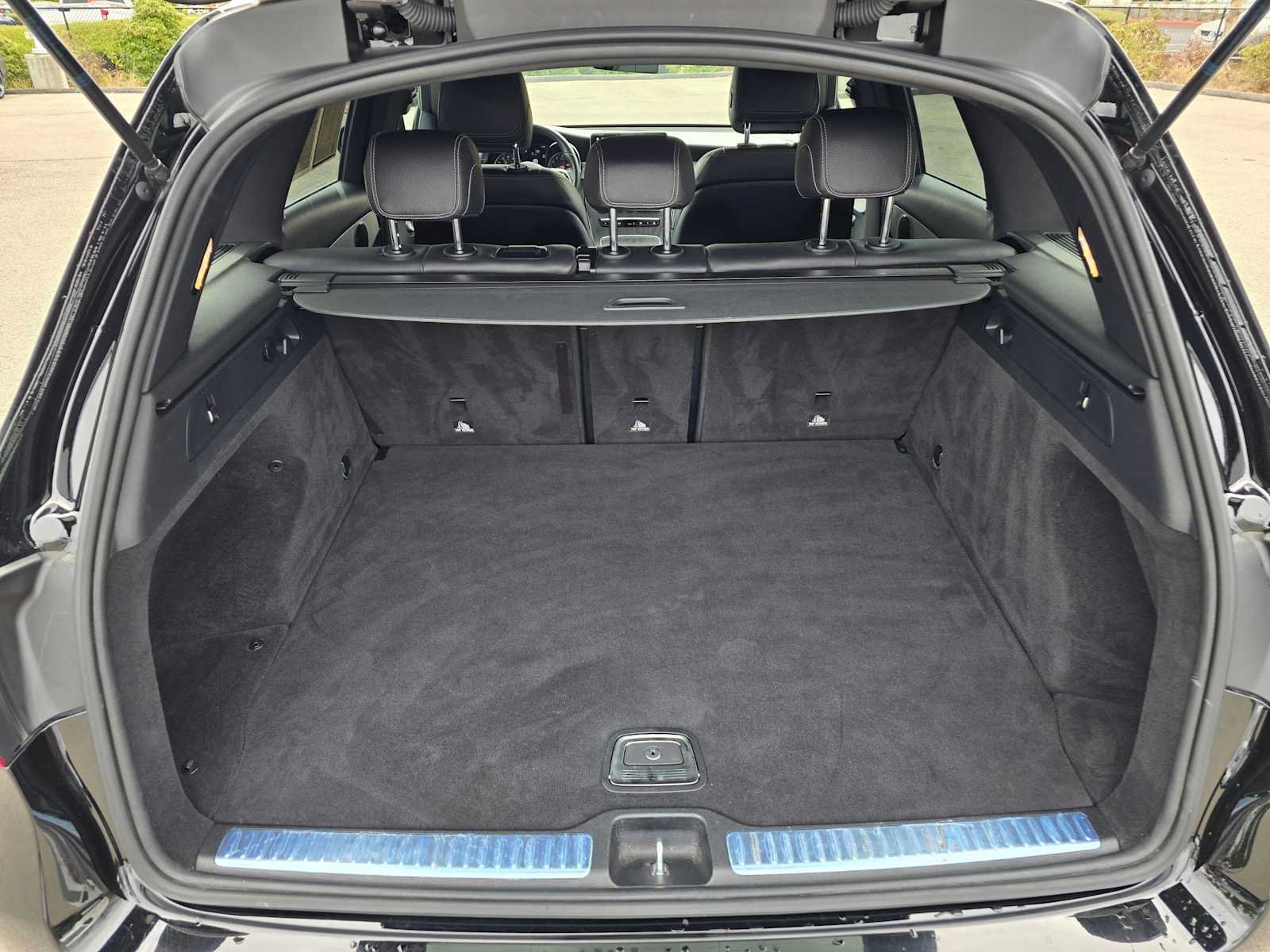 Used 2021 Mercedes-Benz GLC 300 4MATIC image 14