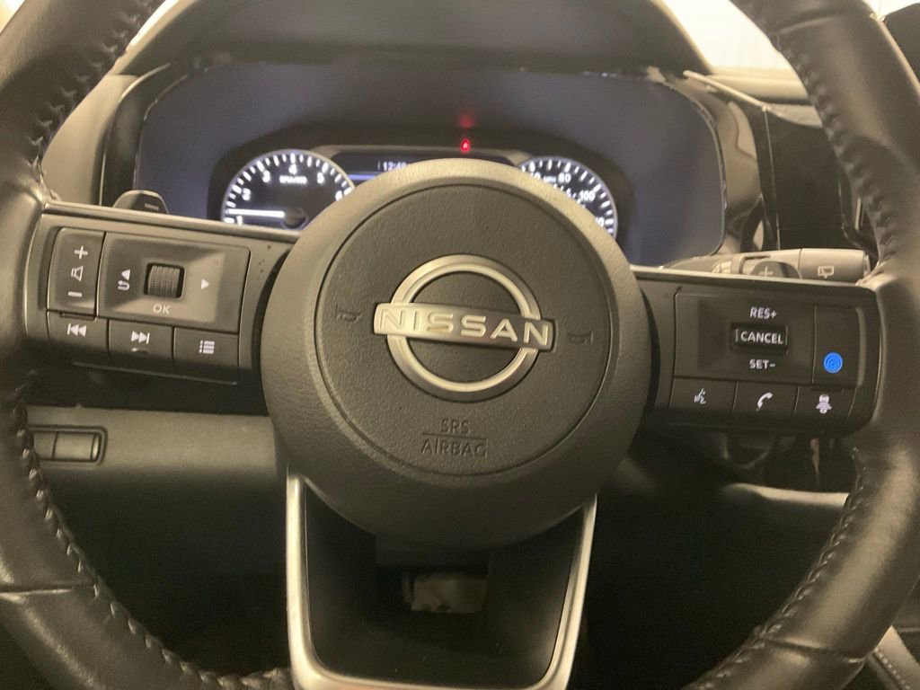 Used 2024 Nissan Pathfinder SV image 18