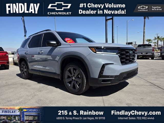 Used 2025 Honda Pilot Sport image 1