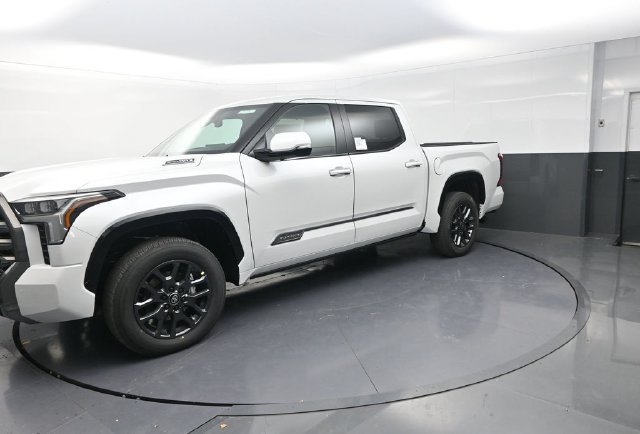 New 2026 Toyota Tundra Platinum AWD/4WD image 3