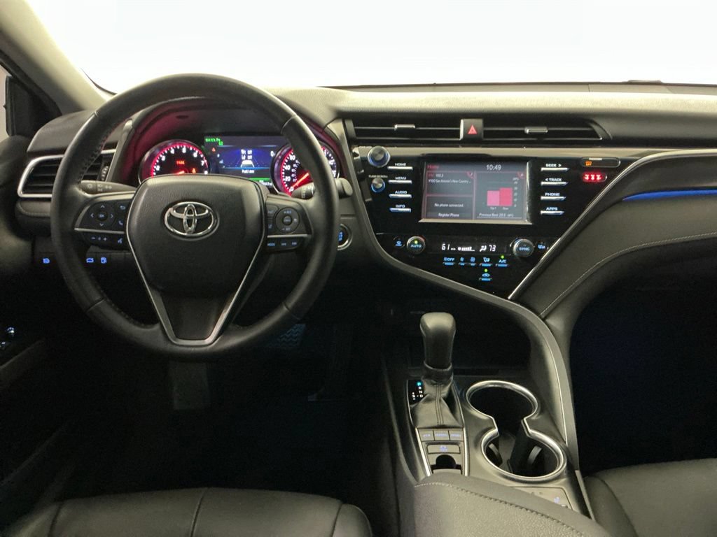 Used 2018 Toyota Camry XSE FWD image 9