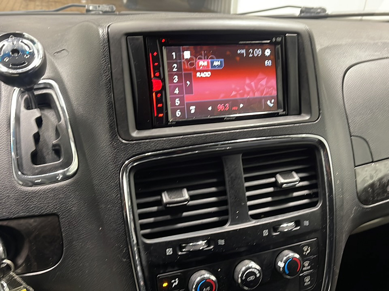 Used 2014 RAM C/V Tradesman w/ UConnect Hands-Free Group FWD image 7