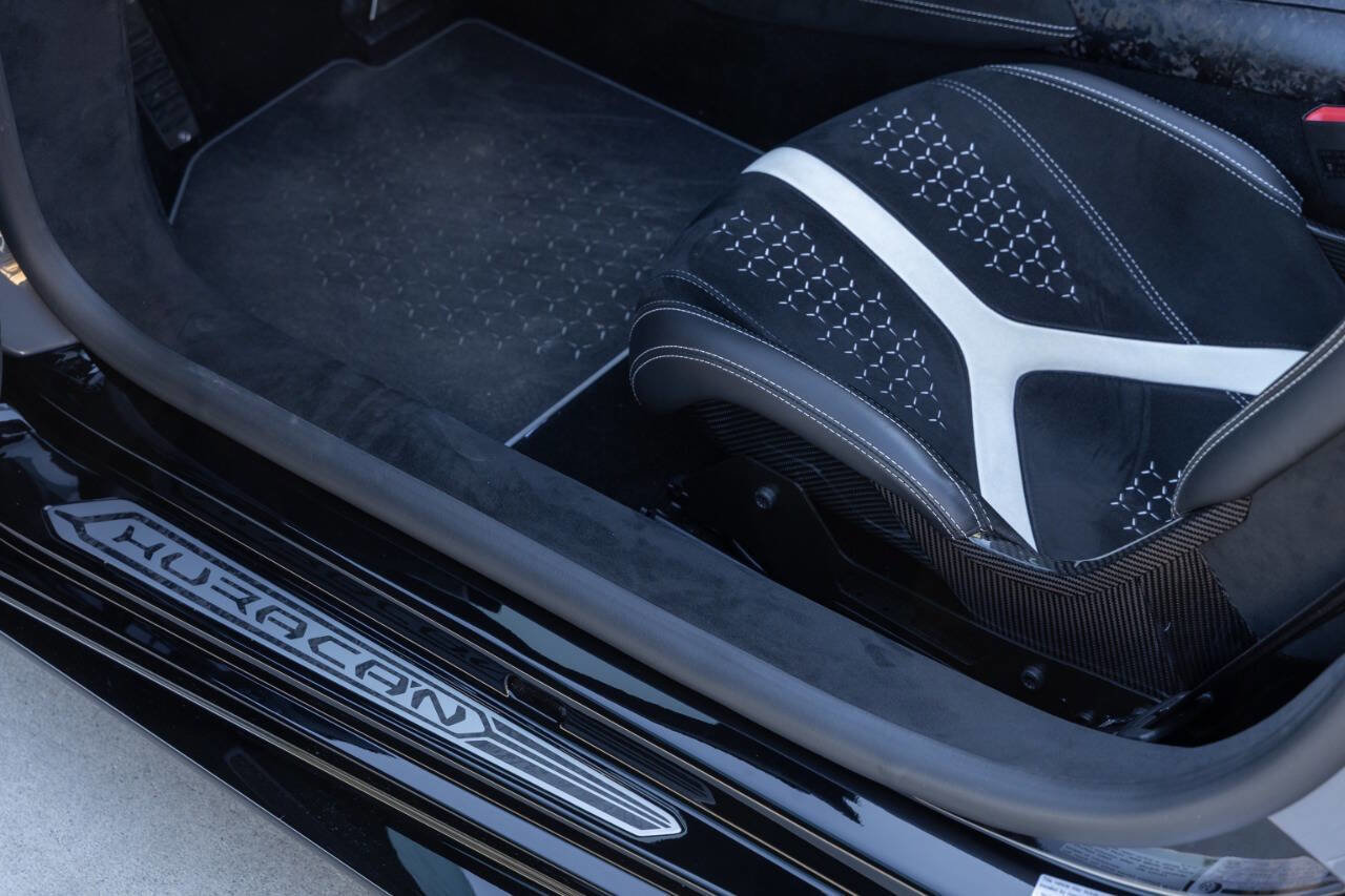 Used 2018 Lamborghini Huracan Performante image 54