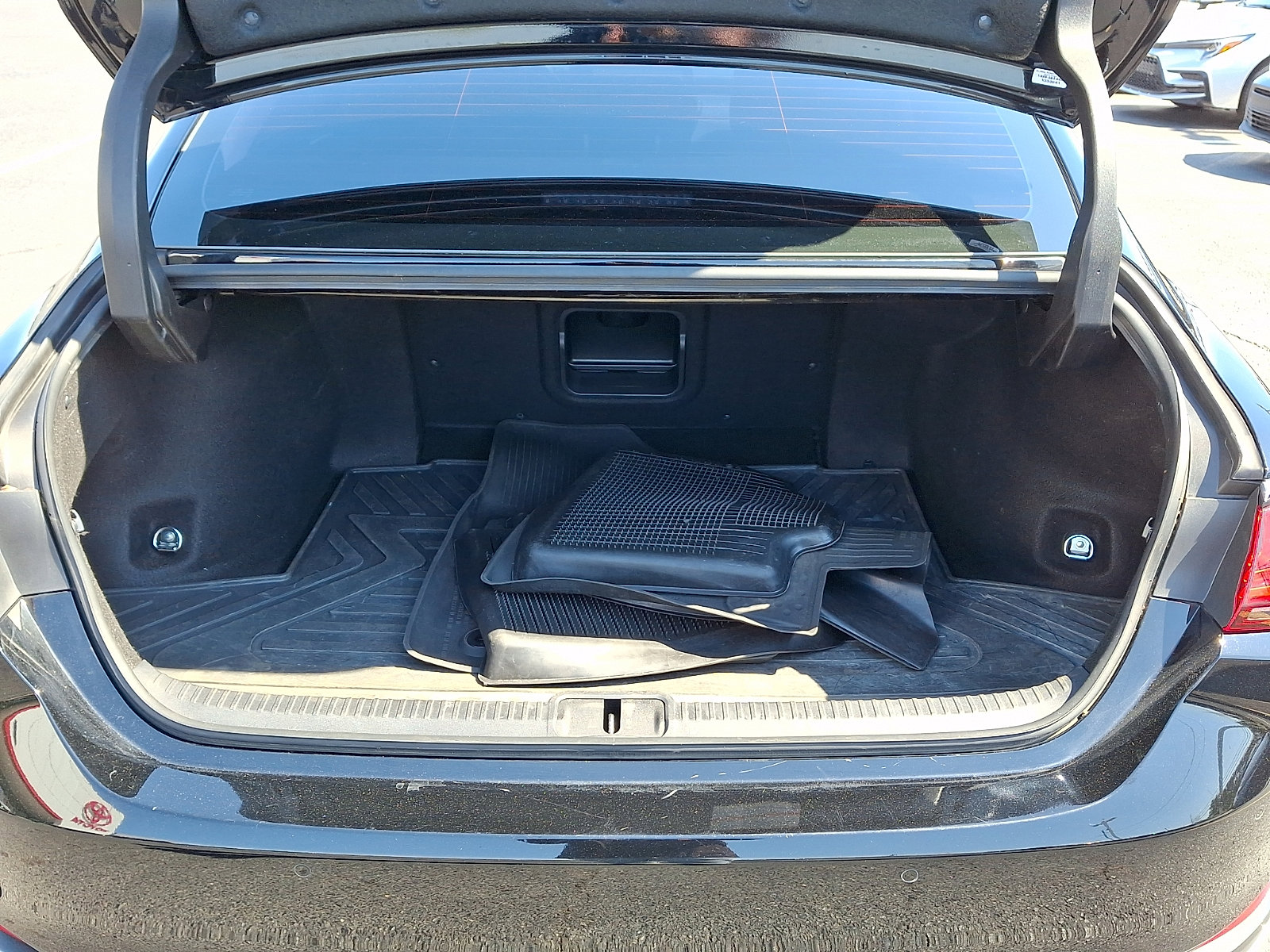 Used 2024 Lexus ES 300h w/ Technology Package image 30