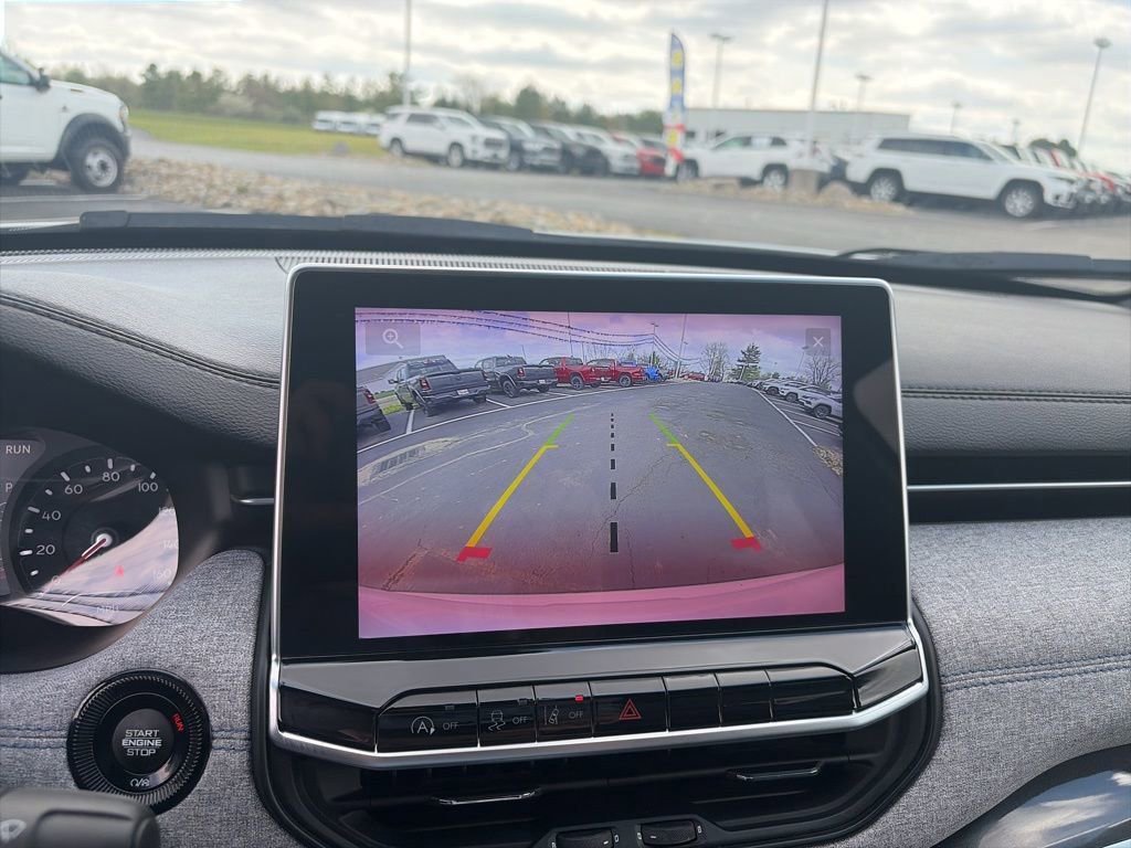 Used 2023 Jeep Compass Latitude w/ Convenience Group image 40