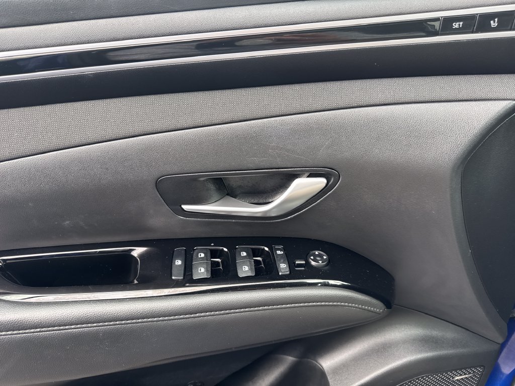 Used 2023 Hyundai Tucson Limited AWD/4WD image 30