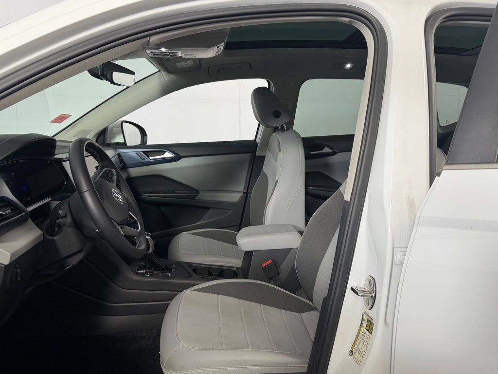 Used 2022 Volkswagen Taos SE AWD/4WD image 22