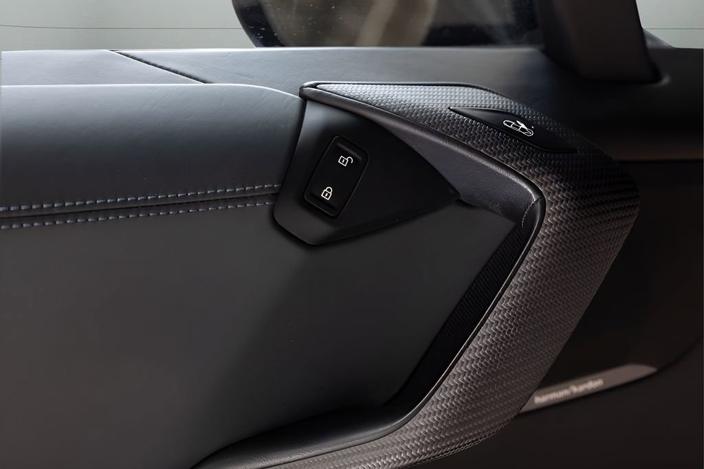 Used 2019 BMW i8 Roadster AWD/4WD image 45