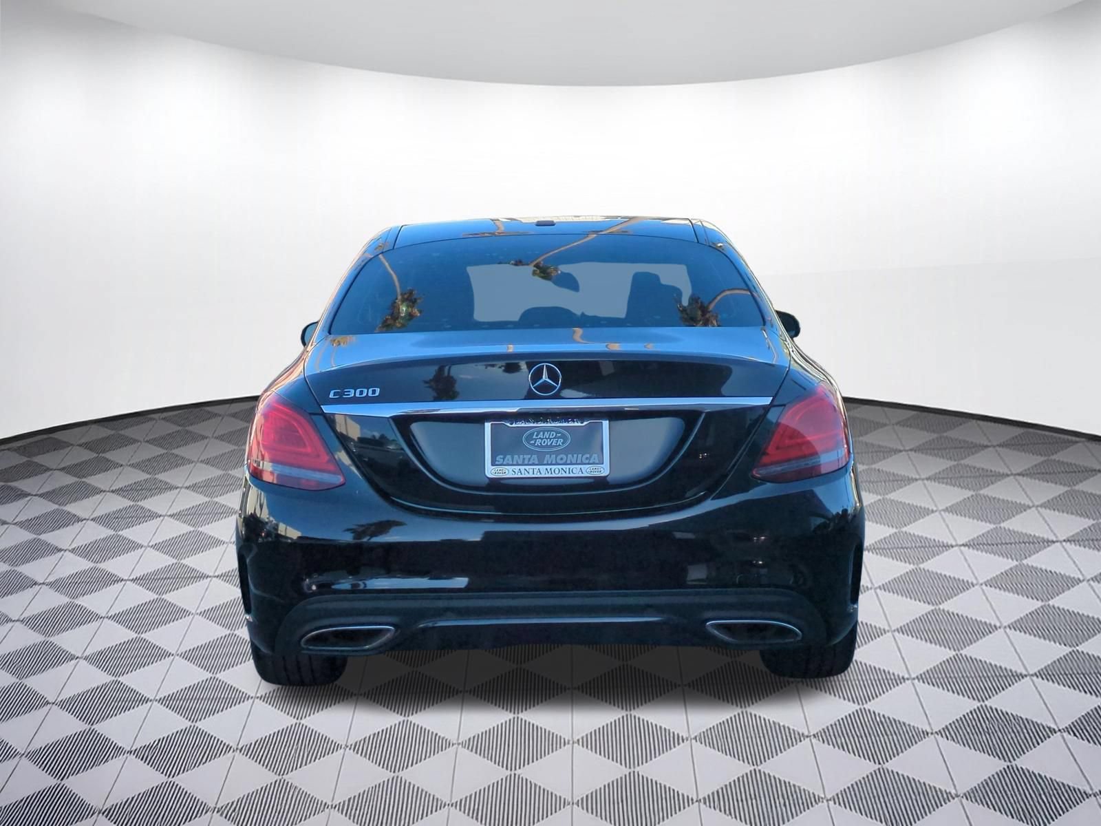Used 2019 Mercedes-Benz C 300 Sedan image 4