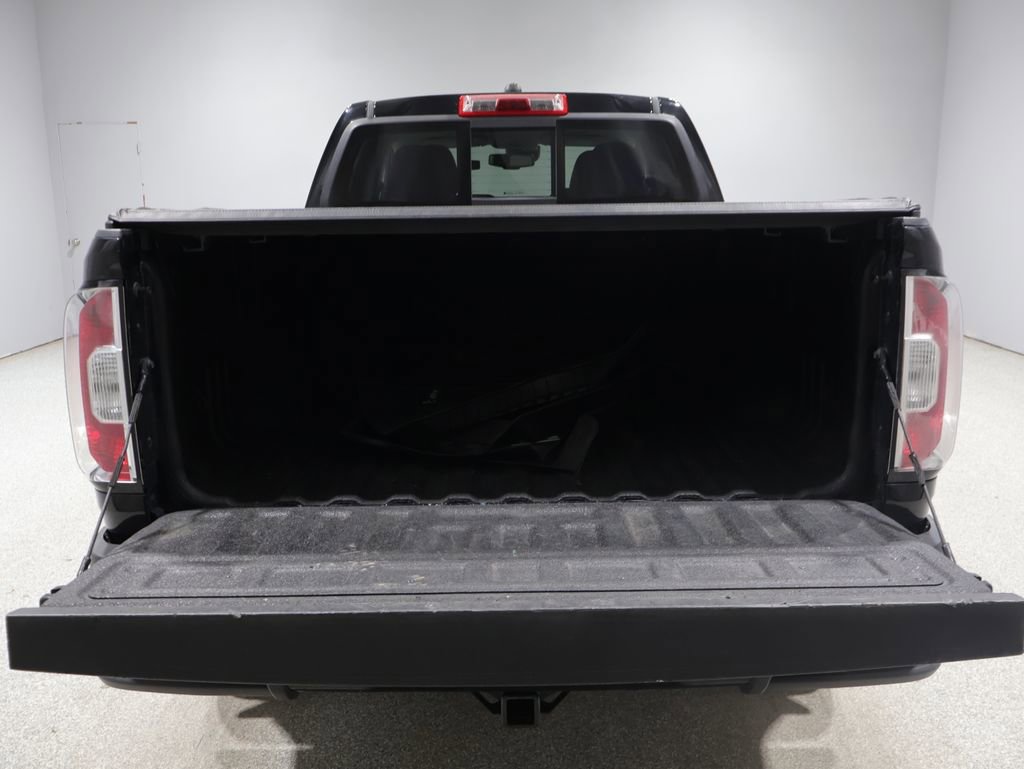 Used 2022 GMC Canyon Denali w/ Denali Black Edition Package AWD/4WD image 4