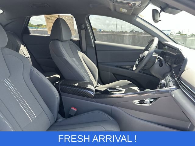 Used 2024 Hyundai Elantra SEL image 30