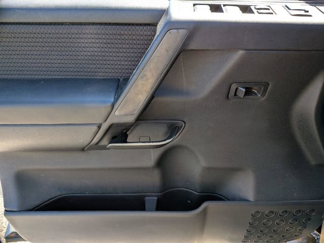 Used 2013 Nissan Titan SV image 13