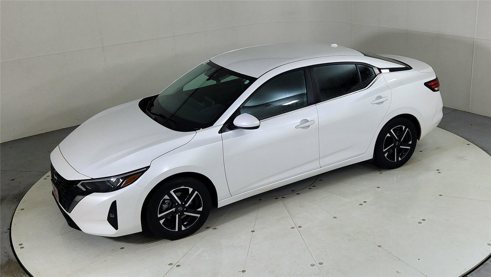 Used 2024 Nissan Sentra SV image 15