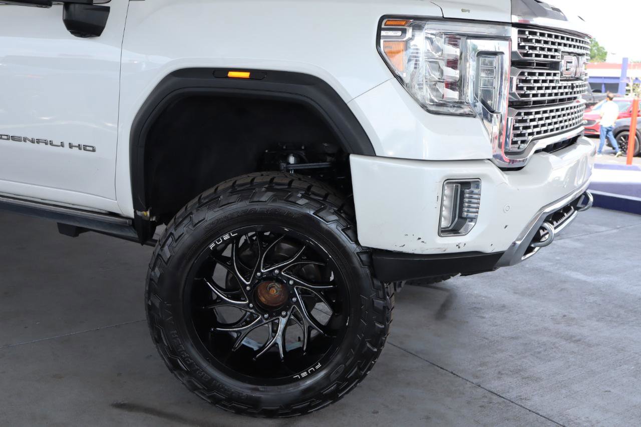 Used 2021 GMC Sierra 3500 Denali w/ Denali Ultimate Package AWD/4WD image 4