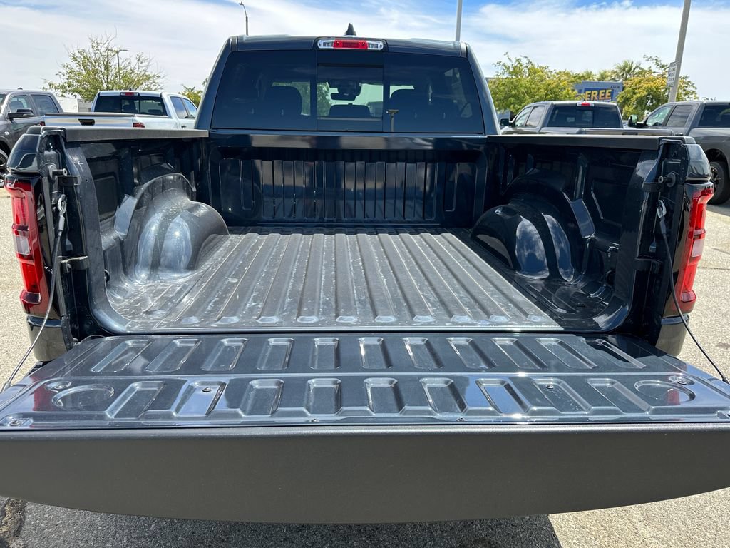 New 2026 RAM 1500 Warlock AWD/4WD image 18