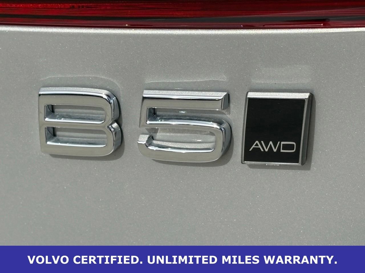 Certified 2025 Volvo XC60 B5 Core AWD/4WD image 10