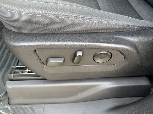 Used 2022 Chevrolet Silverado 1500 Custom Trail Boss w/ LPO, Dark Essentials Package image 17