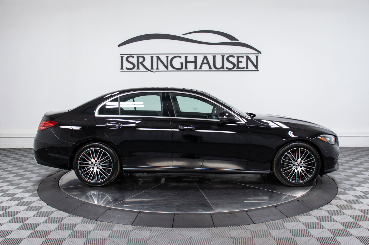 Used 2025 Mercedes-Benz C 300 4MATIC Sedan image 4