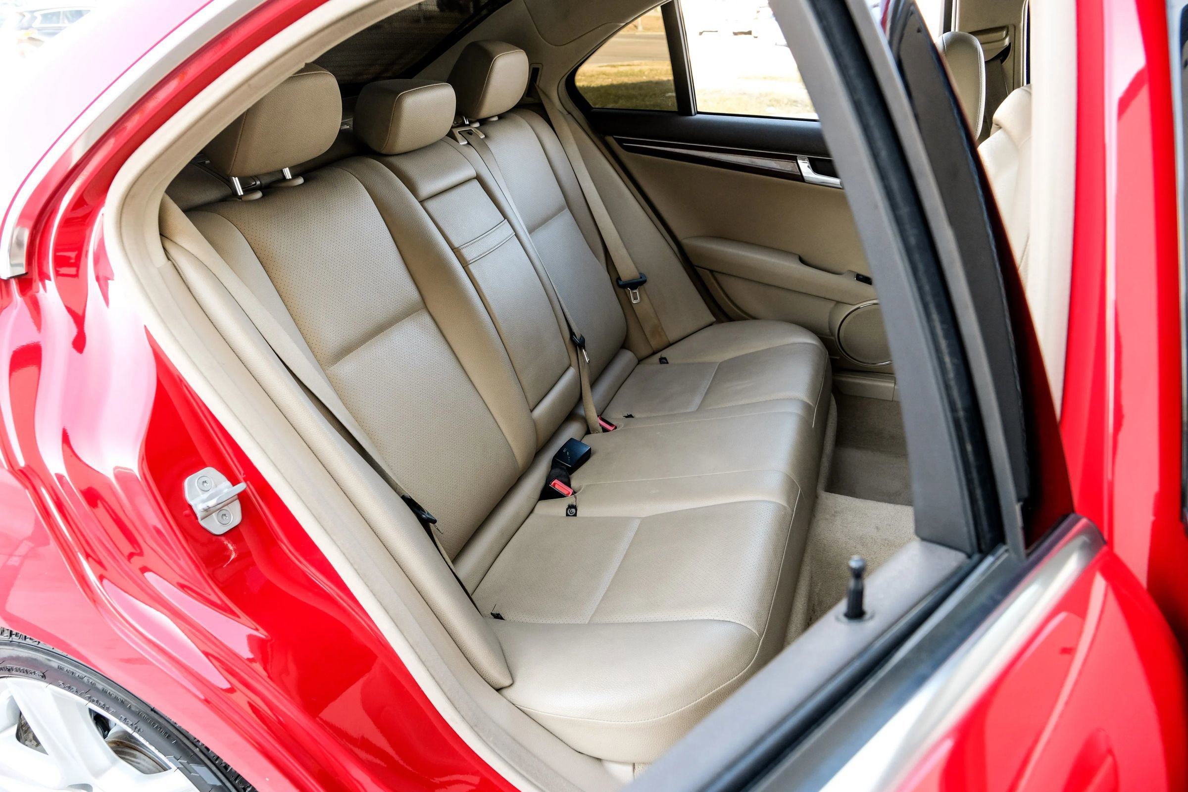 Used 2011 Mercedes-Benz C 300 C 300 Luxury Sedan 4D w/ Premium 1 Pkg image 36