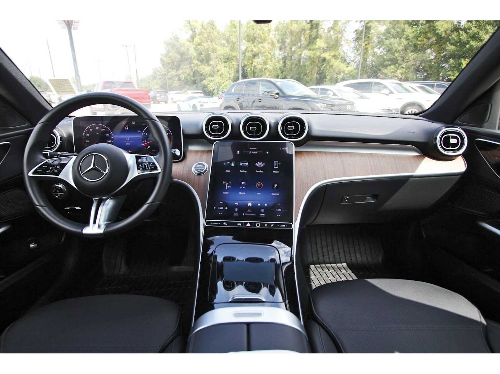 Used 2024 Mercedes-Benz C 300 Sedan image 7