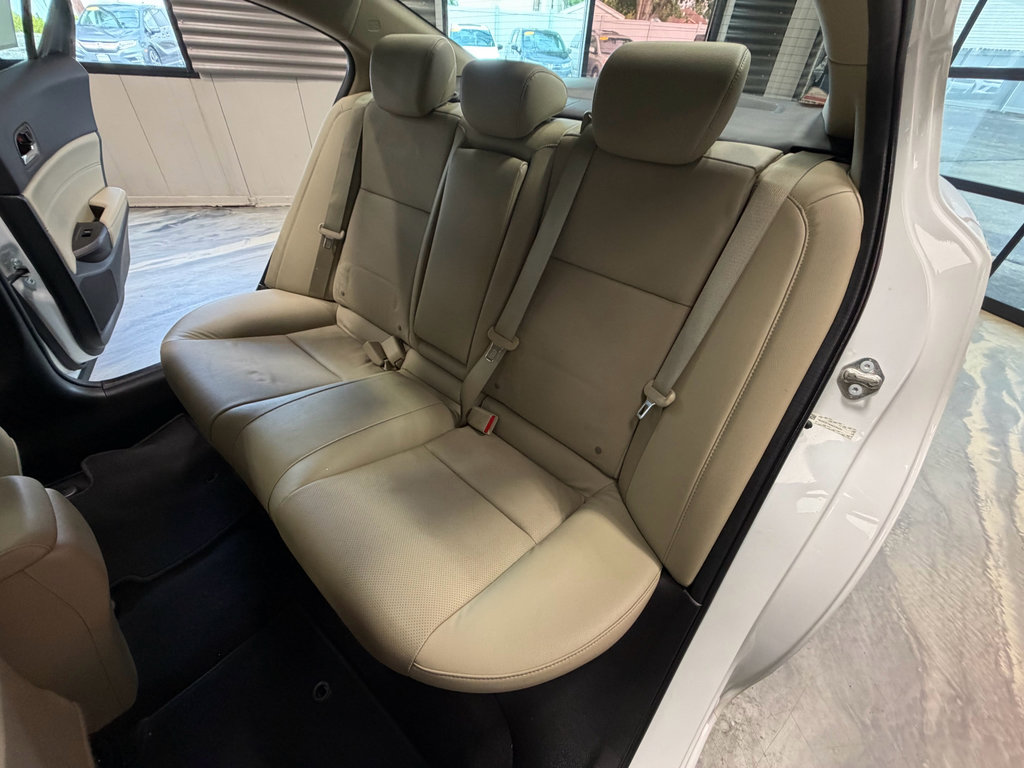 Used 2017 Acura ILX FWD image 6
