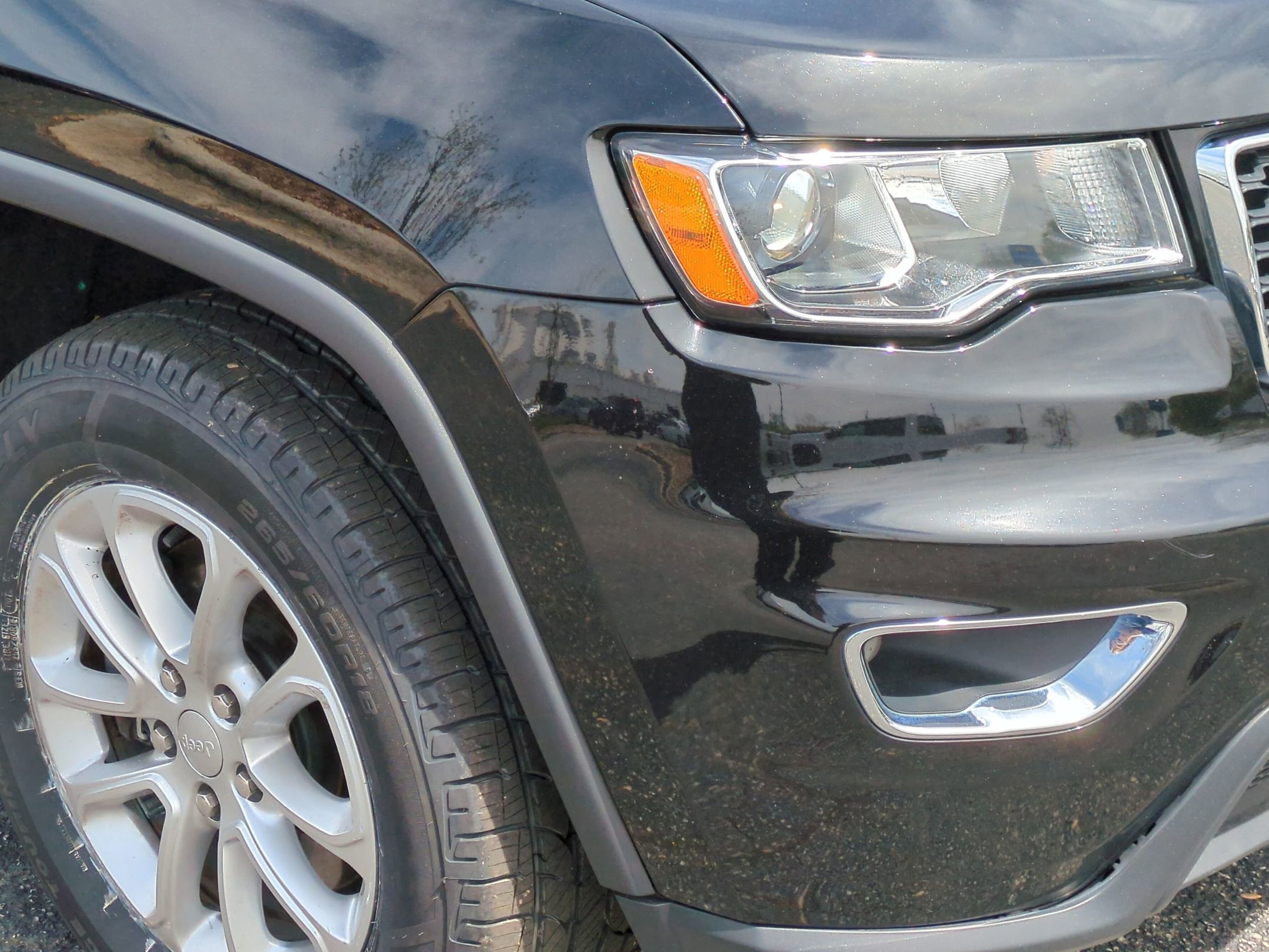 Used 2022 Jeep Grand Cherokee Laredo E image 11