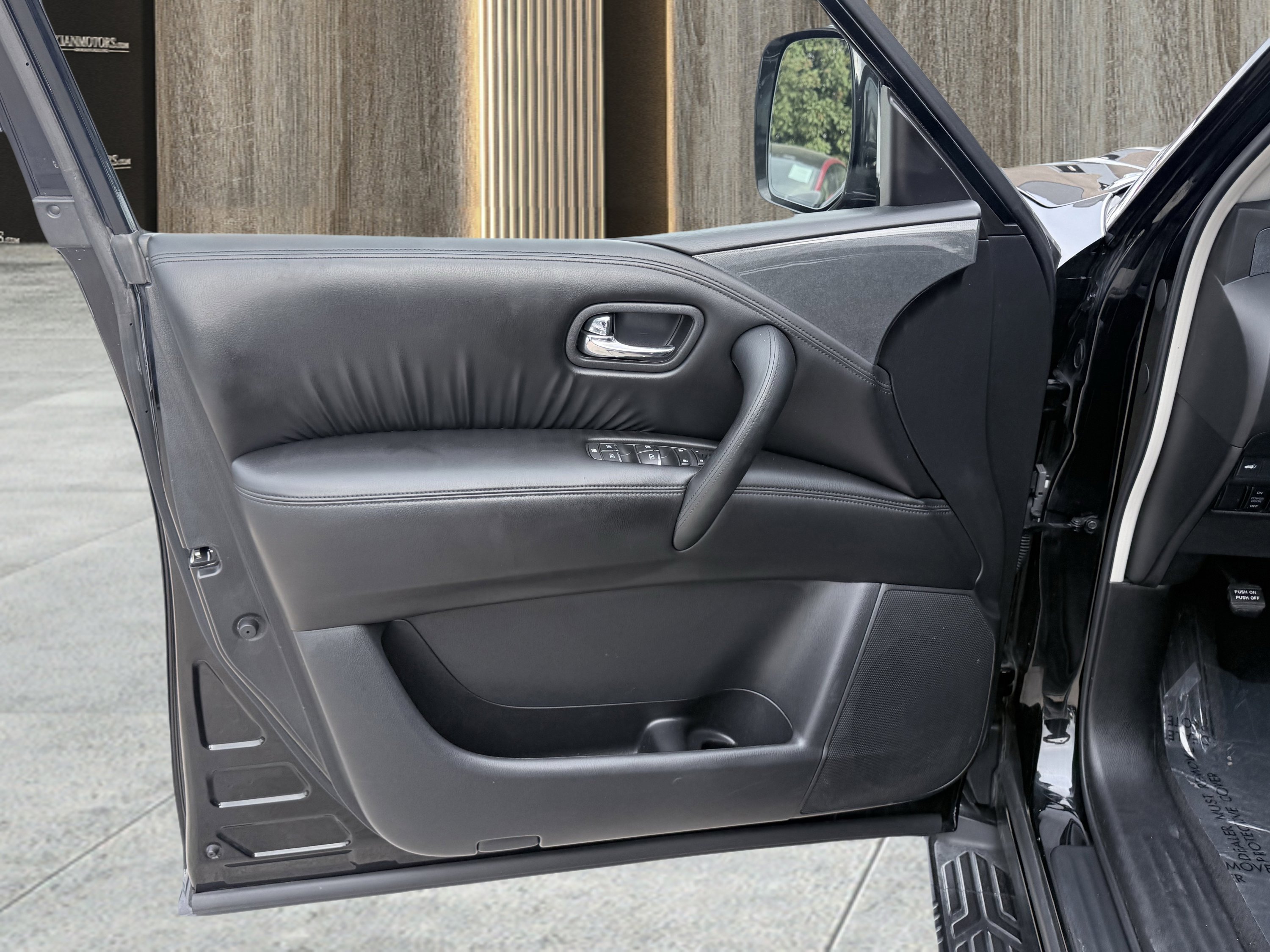 Used 2021 Nissan Armada SV w/ SV Appearance Package image 21