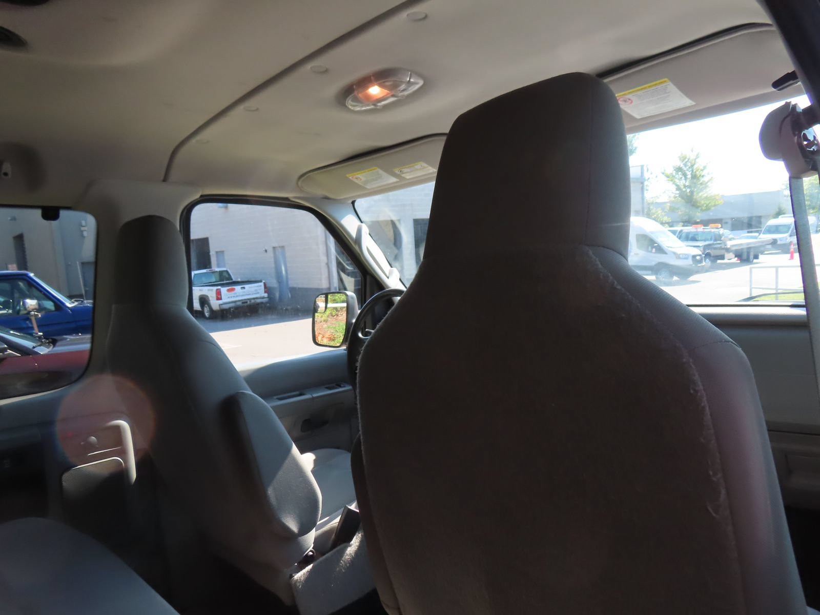 Used 2014 Ford E-350 and Econoline 350 XLT RWD image 26