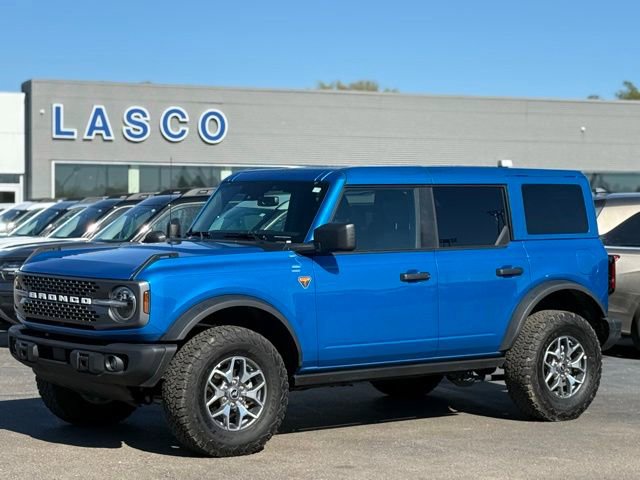 Used 2025 Ford Bronco Badlands AWD/4WD image 1