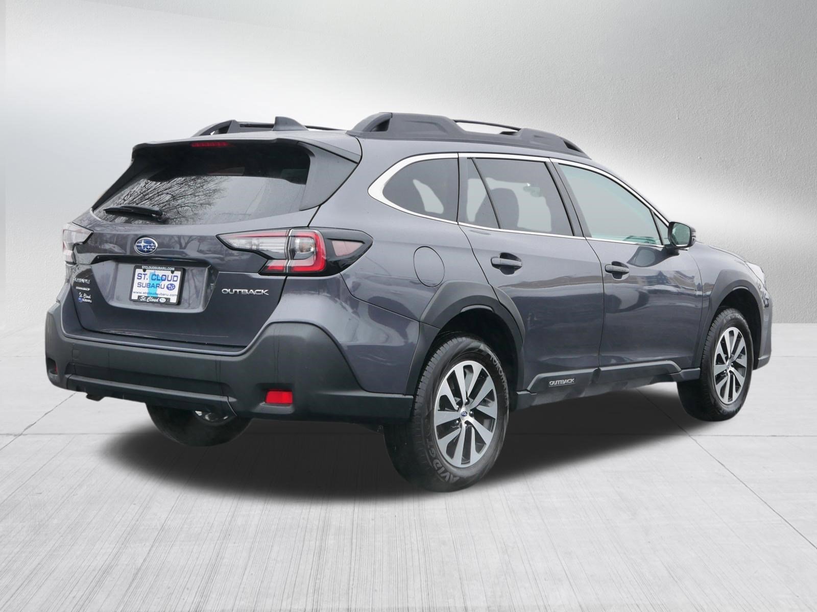 Certified 2025 Subaru Outback Premium image 7