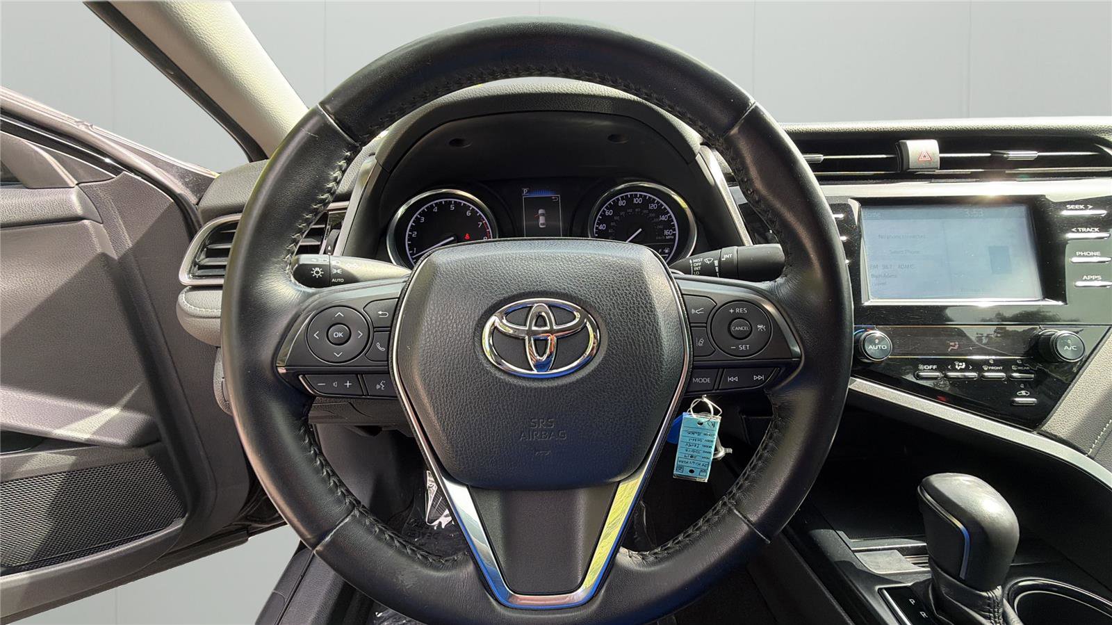 Used 2019 Toyota Camry SE FWD image 22