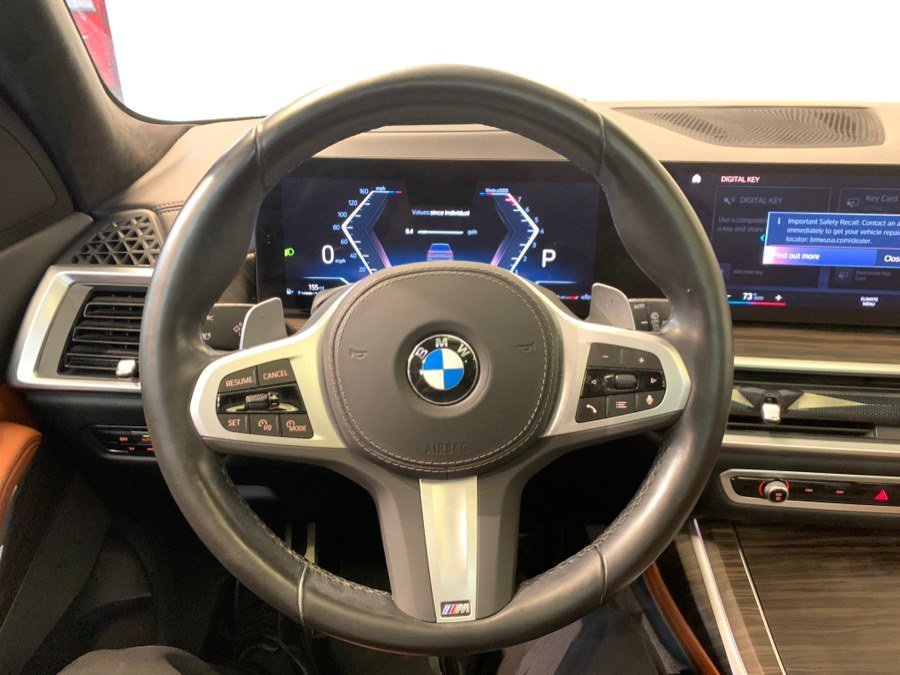 Used 2023 BMW X7 xDrive40i w/ M Sport Package AWD/4WD image 13