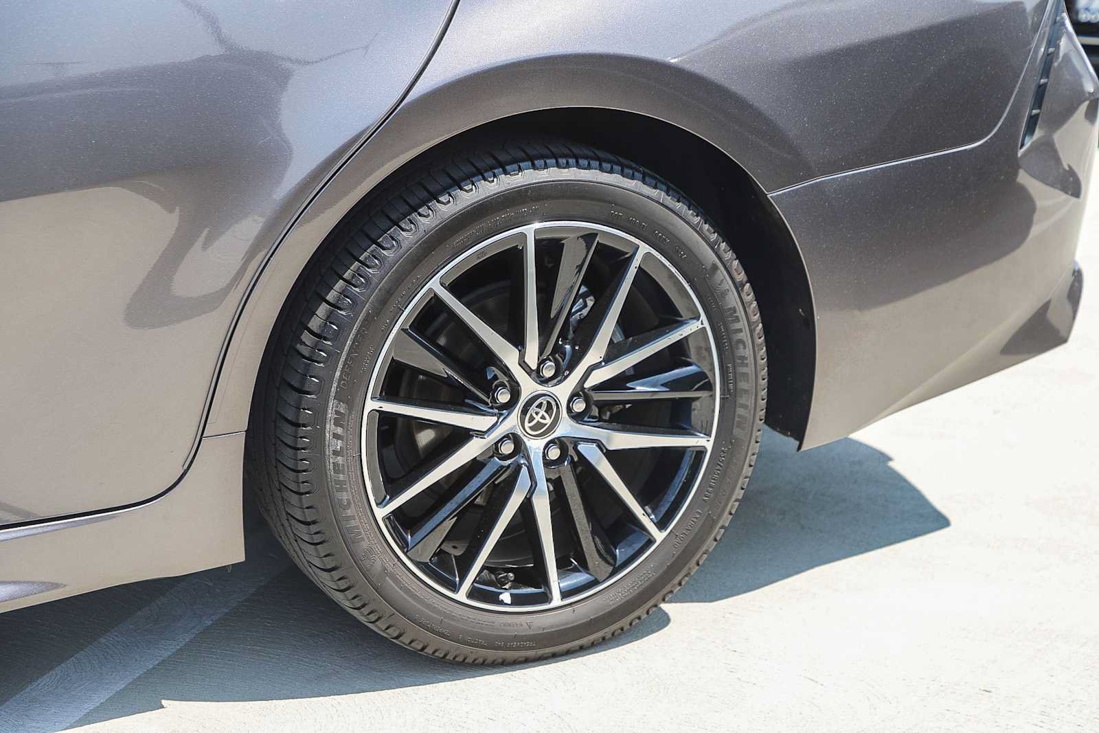 Used 2024 Toyota Camry SE w/ Audio Upgrade Package FWD image 7