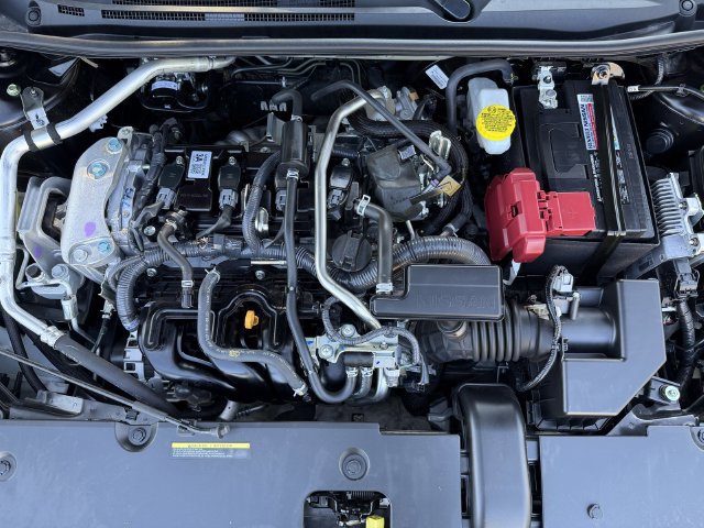 Used 2025 Nissan Sentra SR FWD image 35