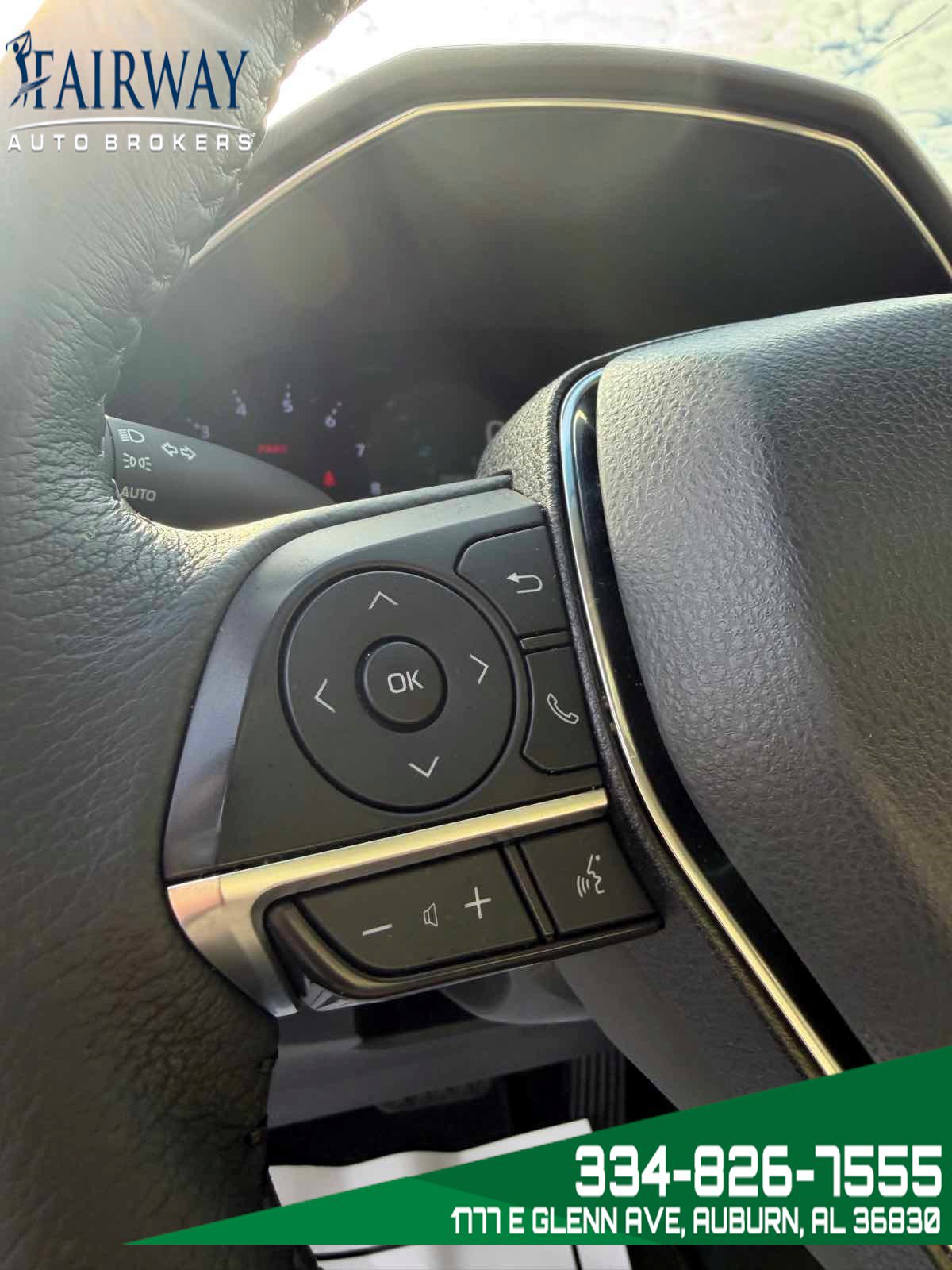 Used 2022 Toyota Avalon XLE image 11