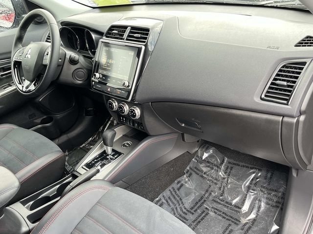 Used 2025 Mitsubishi Outlander Sport AWD image 21