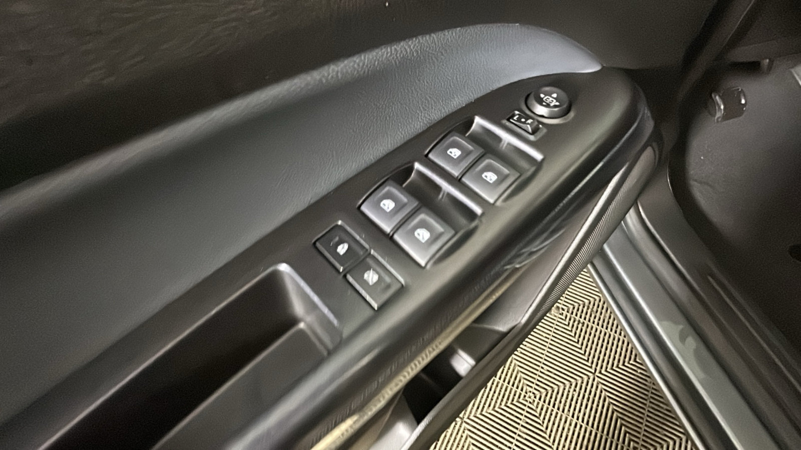 Used 2019 Chevrolet Colorado Z71 AWD/4WD image 13