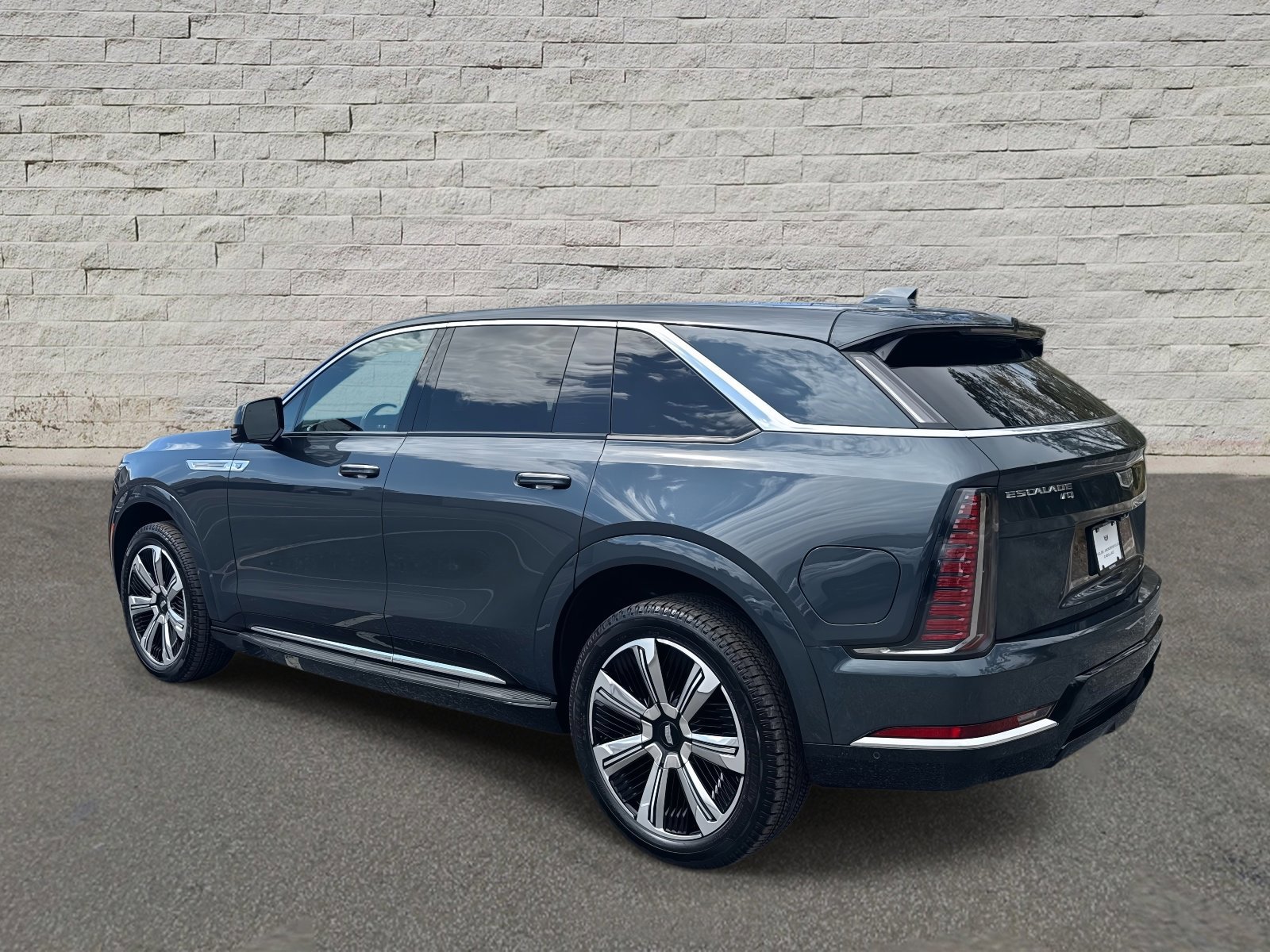 New 2025 Cadillac Escalade IQ Luxury 1 AWD/4WD image 3