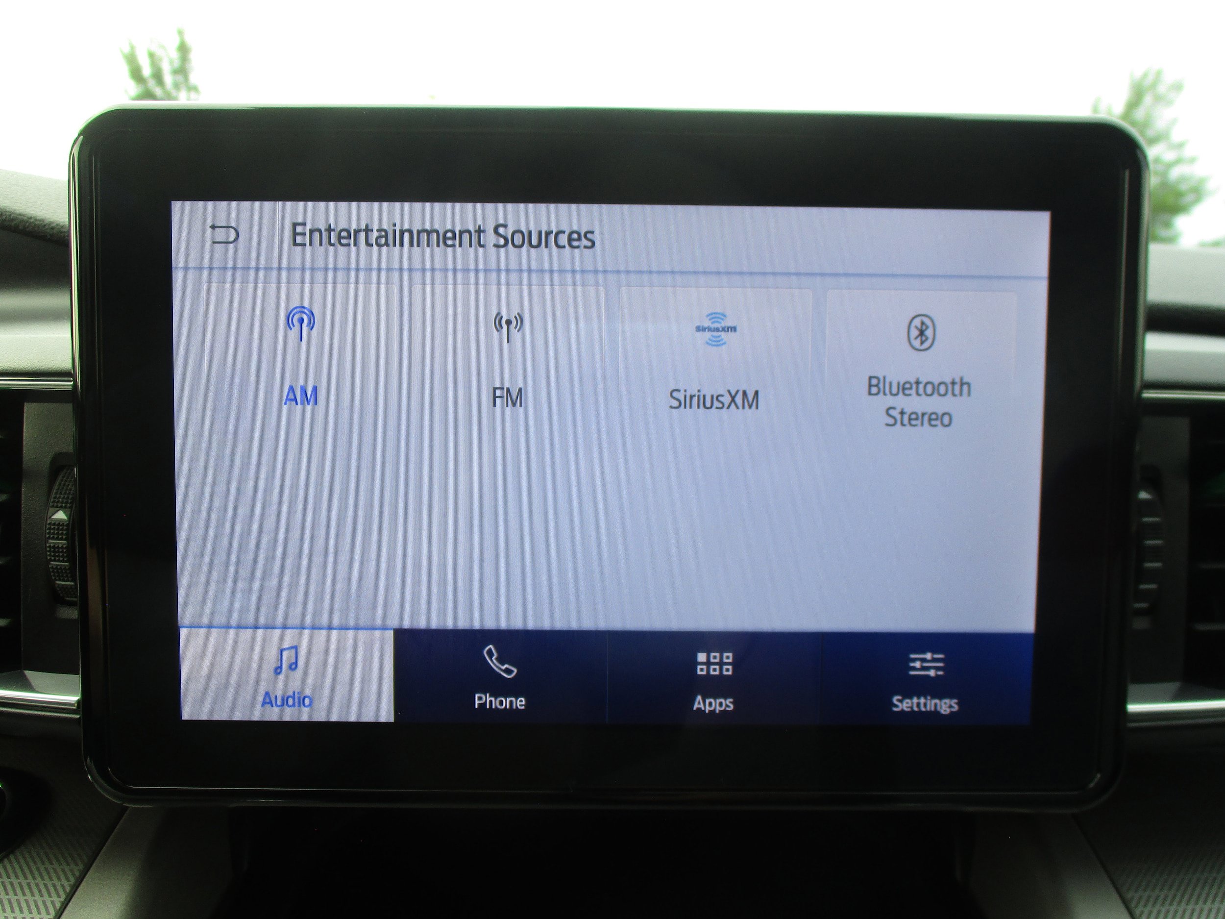 Used 2023 Ford Explorer XLT w/ Equipment Group 202A AWD/4WD image 24